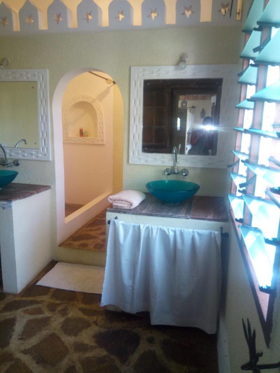 Pashmina House Bed and Breakfast Watamu Eksteriør billede